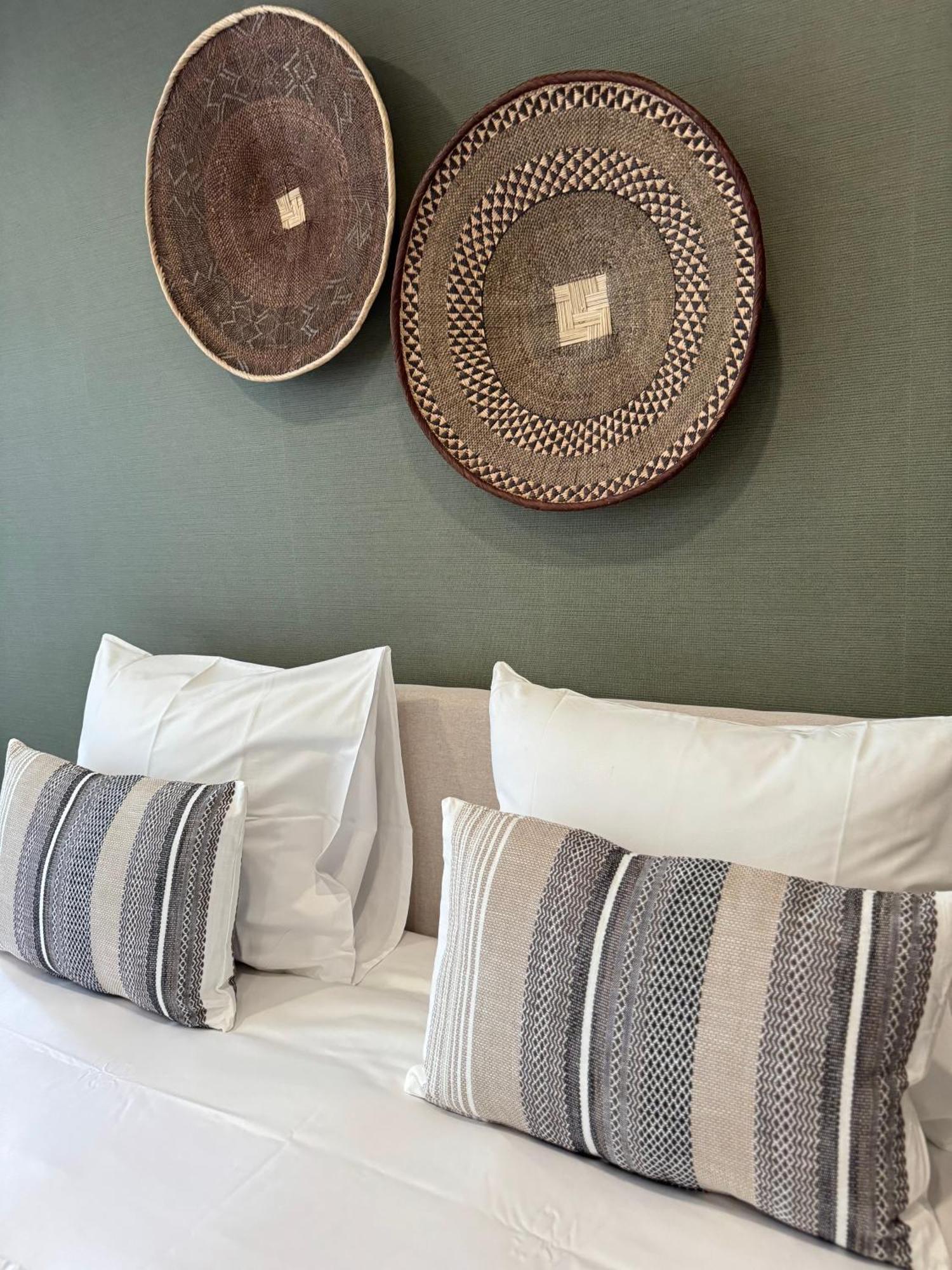 High Street Hotel *